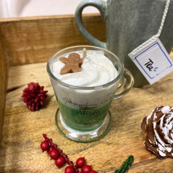 Bougie tasse gourmande parfum thé de noël