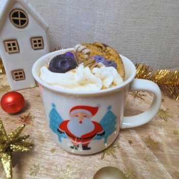 Bougie mug de Noël gourmand - Parfums cookies/choco