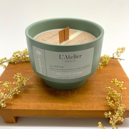 Bougie parfumée "Escapade" - parfum Eucalyptus & Pin de Sibérie