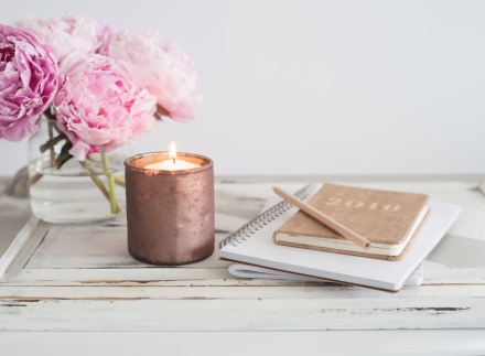 Concentration, sommeil et créativité : quelle bougie allumer pour soutenir son mental ?